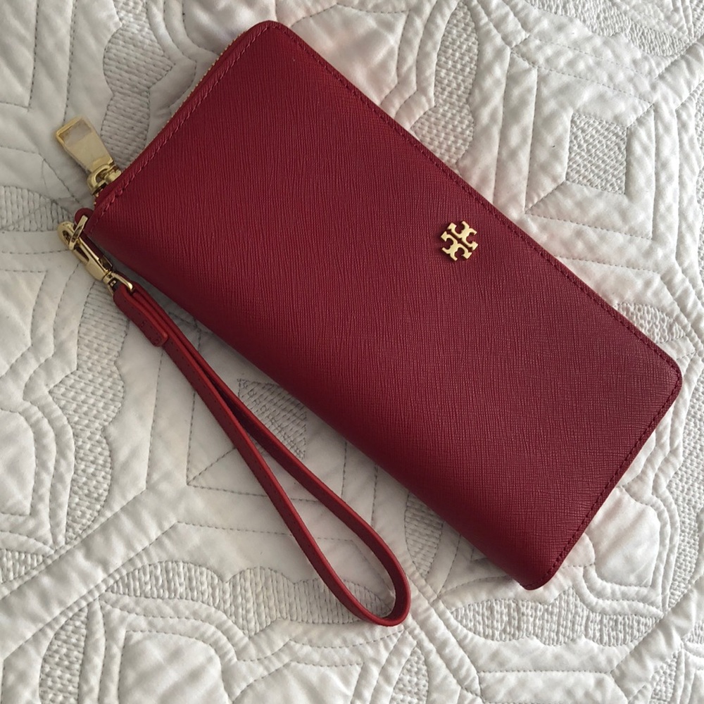 NEW Tory Burch wallet red